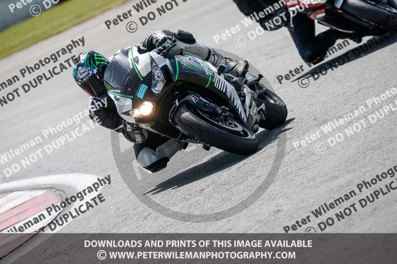 donington no limits trackday;donington park photographs;donington trackday photographs;no limits trackdays;peter wileman photography;trackday digital images;trackday photos